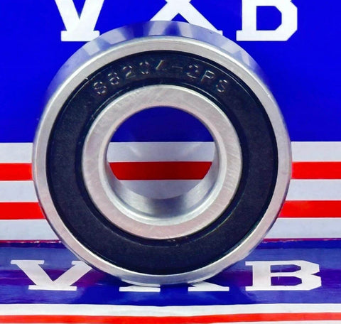 Vorderansicht des Hybrid-Keramiklagers S6204-2RS 20x47x14mm ABEC-5 mit schwarzen Gummi- seals - und stainless steel -Ringen.